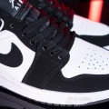 Nike Air Jordan 1 Low Black White